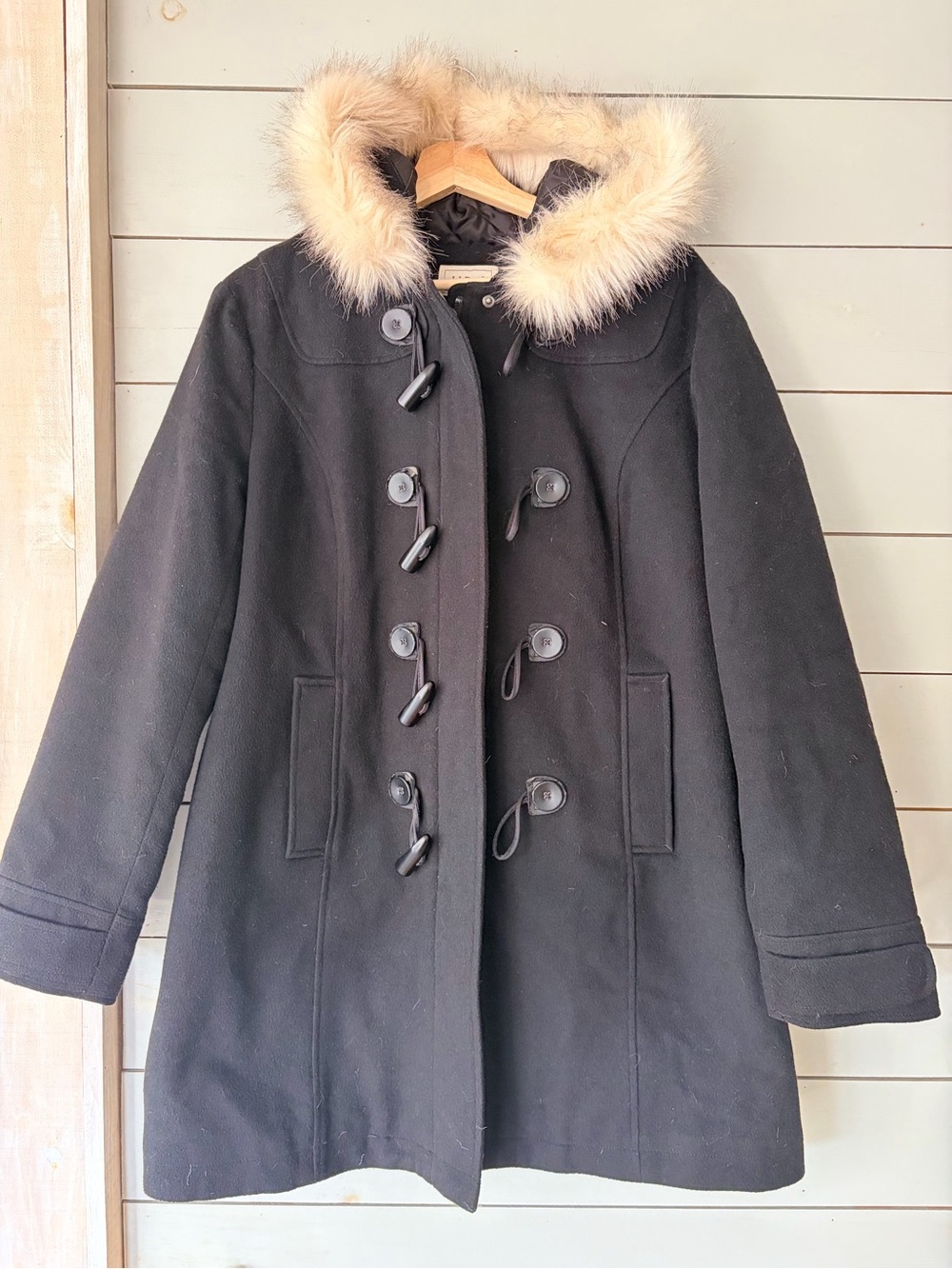 L.L.Bean Women’s M Black Wool Blend Duffle Coat Faux Fur Hood Toggle